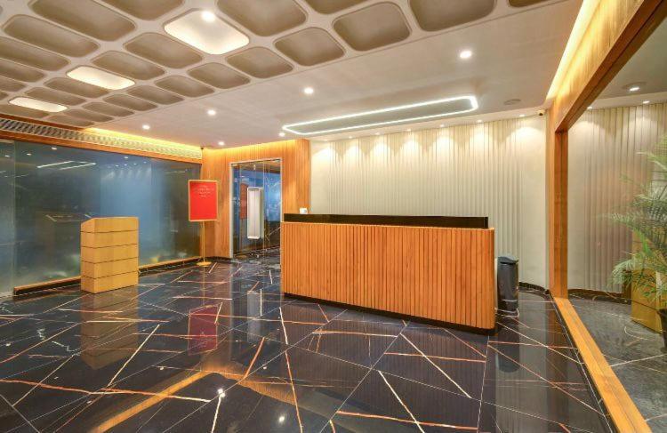 Pinnacle Grand Hotel أحمد أباد المظهر الخارجي الصورة